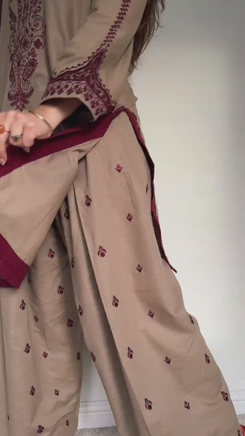 Broque - 3PCS UNSTITCHED Winter Collection 2026